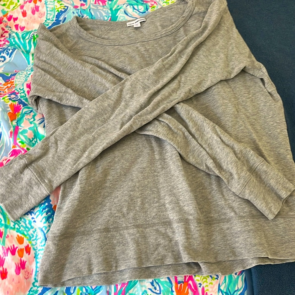 I am selling in original standard James Pierce crewneck jacket. Zero stains!